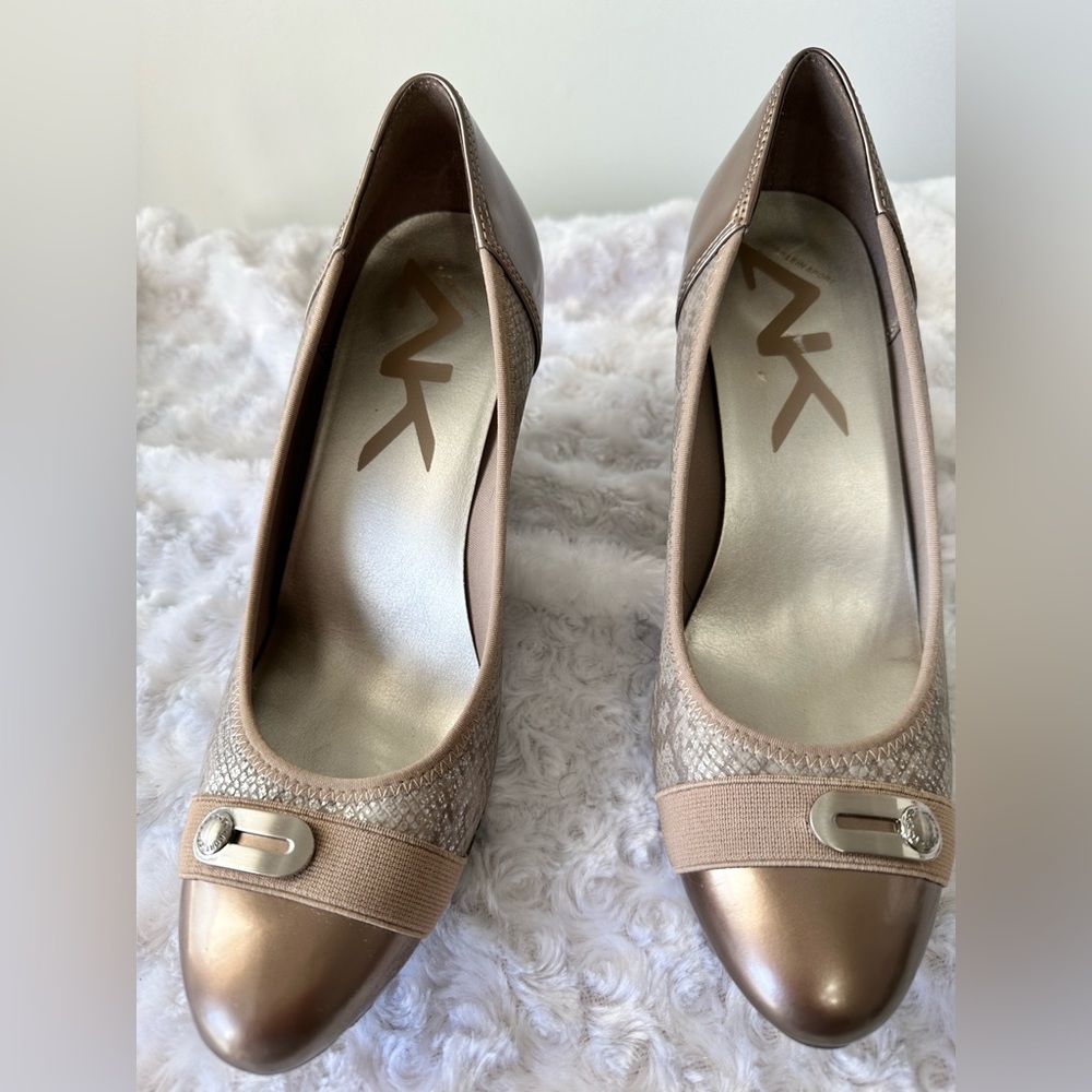 Ann Klein sport wedge heel shoes